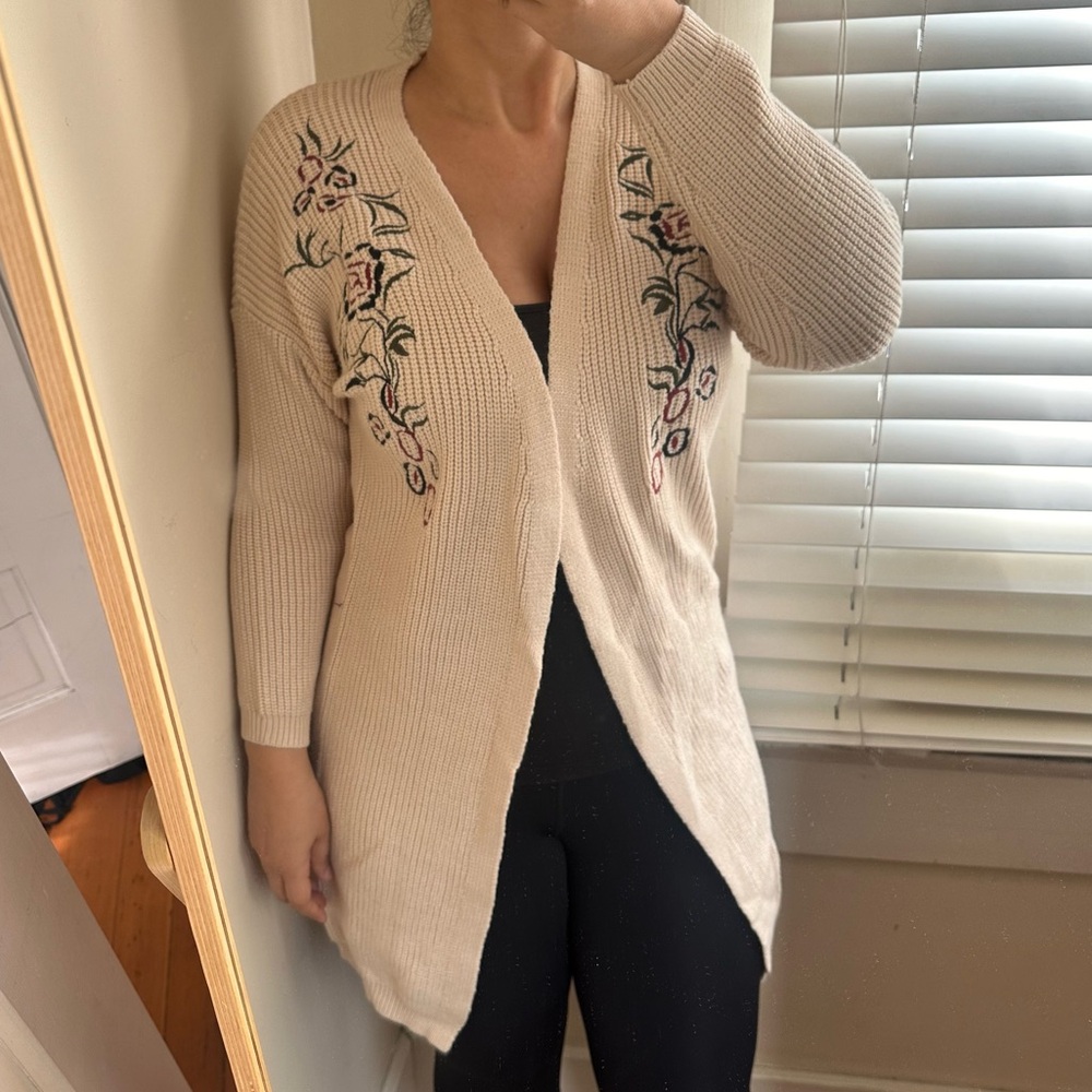 Lapis Oversized Long Cream Embroidered Knit Sweater Size Small